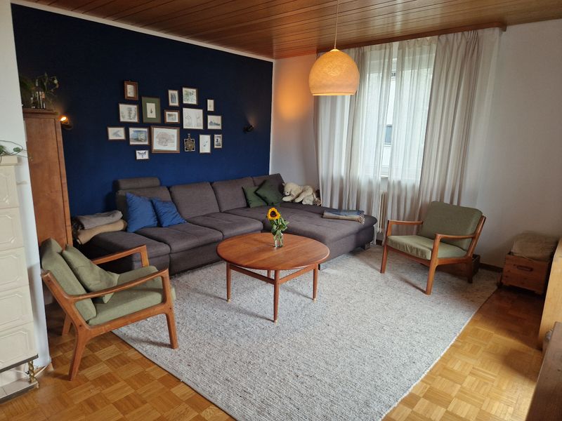 Zuhause mit 3 Zimmern und Balkon in Stuttgart